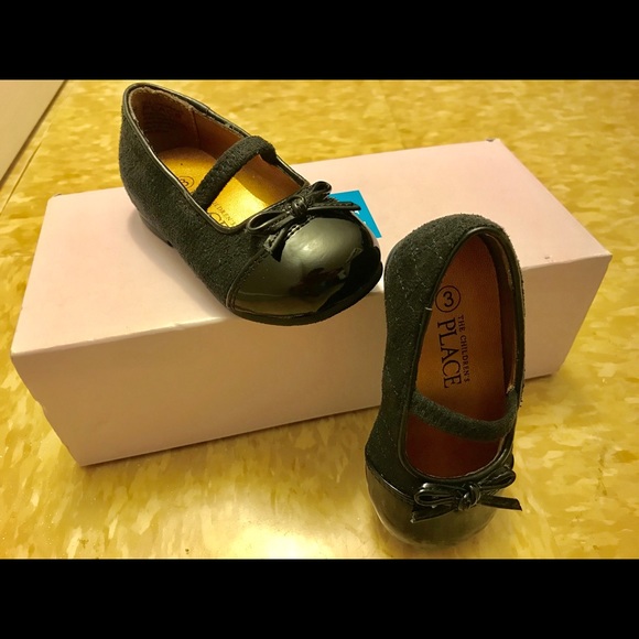 The Children’s Place Black Ballet Flats for Girls, size 3 - Picture 2 of 8